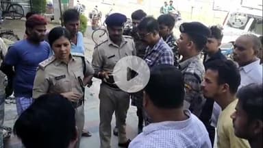 गोरौल: गोरौल चौक स्थित एक सोना-चांदी की दुकान में 6 अपराधियों ने ₹20 लाख की लूट की