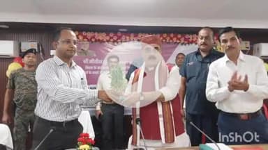 नवादा: समाहरणालय स्थित डीआरडीए सभागार में जिला प्रभारी मंत्री जीवेश कुमार की उपस्थिति में कार्यक्रम का आयोजन हुआ