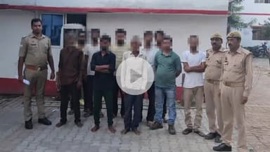 नवाबगंज: देवा थाना क्षेत्र से पुलिस टीम ने लोक सेवक का प्रतिरोपण करने के आरोप में 10 अभियुक्तों को किया गिरफ्तार