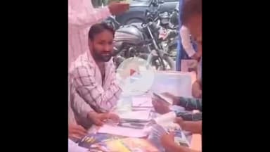 नवाबगंज: बाराबंकी में सूर्यघर मुफ्त बिजली योजना का बूथ कैंप, सैकड़ों लोगों ने सोलर योजना की जानकारी ली, मौके पर हुआ रजिस्ट्रेशन