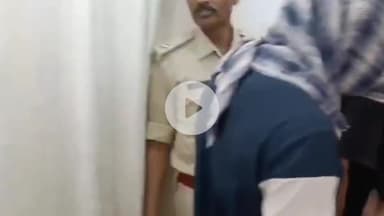 कांके: सुखदेवनगर थाना क्षेत्र से ब्राउन शुगर के साथ एक महिला सहित चार आरोपी गिरफ्तार, एक नाबालिग भी पकड़ा गया