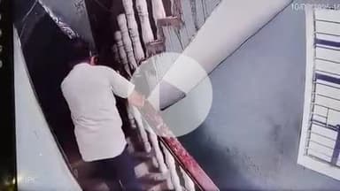 पूर्णिया पूर्व: आजाद कॉलोनी में सिविल कोर्ट के प्रशासन प्रभारी के घर 13 लाख की चोरी, CCTV कैमरा में कैद