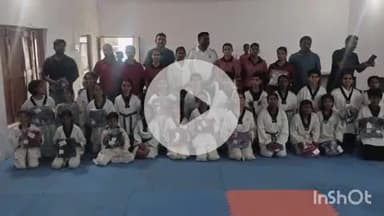 प्रतापगढ़: जिला स्पोर्ट्स स्टेडियम में जिला स्तरीय बालिका ताइक्वांडो प्रतियोगिता का आयोजन किया गया