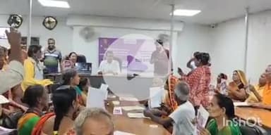 फतुहा: प्रखंड सभागार भवन में सामाजिक सुरक्षा पेंशनधारियों के लिए समारोह किया गया आयोजित