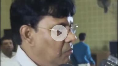 बक्सर: डीएम ने ज़िले के पेंशनधारियों को दी शुभकामनायें, कहा- बुज़ुर्गों के आत्मसम्मान में होगी वृद्धि