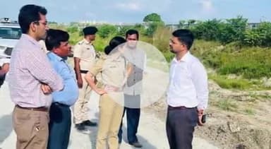 पूर्णिया पूर्व: पूर्णिया के जिला पदाधिकारी व पुलिस अधीक्षक ने एयरपोर्ट निर्माण कार्य का किया स्थली निरीक्षण