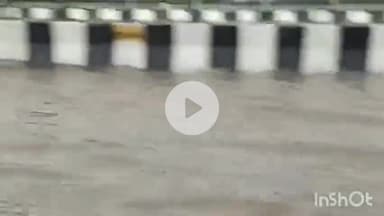 राजसमंद: राजसमंद में उदयपुर-गोमती हाईवे पर भगवान्दा के पास भीषण जलभराव, बस और ट्रक की हुई टक्कर, यातायात बाधित