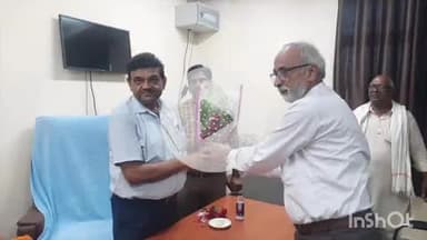 आरा: कुलाधिपति के निर्देश के बाद वीर कुंवर सिंह विश्वविद्यालय के नए कुलसचिव डॉ. राम कृष्ण ठाकुर को किया गया नियुक्त