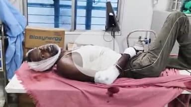 मोहनिया: सरकारी अस्पताल कुदरा के पास दो वाहनों की टक्कर में एक वाहन का चालक घायल, उपचार के लिए लाया गया अस्पताल