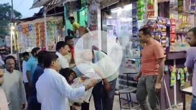 इंदरगढ़: सेवड़ा विधायक ने 15 जुलाई को निकलने वाली शीतला माता की रथ यात्रा के लिए व्यापारियों को पीले चावल देकर आमंत्रित किया