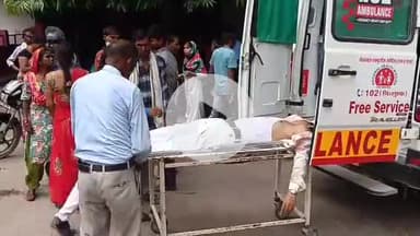 सीतापुर: दामोदरपुर के पास सड़क पर तेज रफ्तार प्राइवेट बस ने कार को मारी जोरदार टक्कर, एक व्यक्ति की दर्दनाक मौत