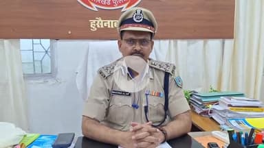 मेदिनीनगर (डालटनगंज): पलामू के डीआईजी नौशाद आलम हुसैनाबाद पहुंचे एसडीपीओ कार्यालय का किया निरीक्षण