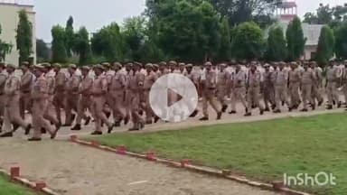 उन्नाव: रिजर्व पुलिस लाइन में साप्ताहिक परेड की पुलिस अधीक्षक ने ली सलामी