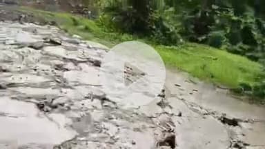 पीपलदा: पीडब्ल्यूडी की लापरवाही से स्टेट हाइवे 70 इटावा-खातोली के मध्य टूटी सड़क से वाहन चालक परेशान, जाम लग रहा