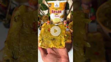 बारिश में बनाएं झटपट बन जाने वाले चीज़ी ब्रेड पकोड़े🌧️🔥 #ytshorts #breadpakora #recipe