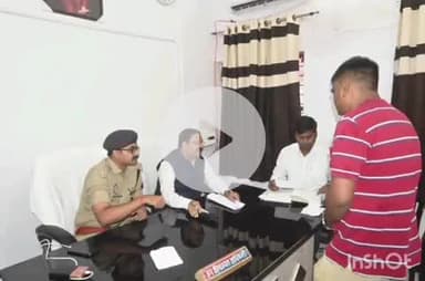 औरैया: समाधान दिवस में फफूंद थाने पहुंचे डीएम और एसपी, कहा- शिकायत निस्तारण में दोनों पक्षों को बुलाकर कराएं स्थाई समाधान