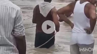 सिरोंज: तेज़ बारिश से महुआखेड़ा सहित कई गांवों में नदी-नाले उफान पर, घरों में घुसा पानी