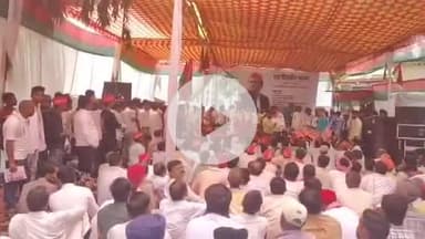 सीतापुर: विकास भवन में महंगाई और भ्रष्टाचार के विरोध में समाजवादी पार्टी के कार्यकर्ताओं ने जमकर किया प्रदर्शन