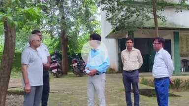 गुमला: जिला शिक्षा अधीक्षक ने किया तर्री स्कूल का निरीक्षण, एचएम व सीआरपी का वेतन रोका