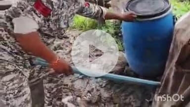 बमोरी: ग्राम मुरादपुर में अवैध शराब बनाने की सूचना पर पुलिस की छापेमारी, शराब माफियाओं का सामान बरामद