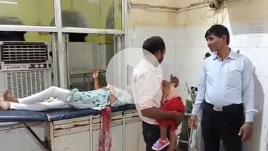 सीतापुर: धन्नाग के पास जानवर को बचाने के चक्कर में मोटरसाइकिल अनियंत्रित होकर पलटी, तीन लोग घायल