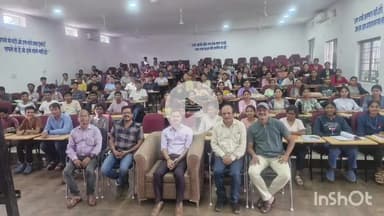 जगदलपुर: शासकीय ज्ञानगुड़ी में जिला के सहायक कलेक्टर विपिन दुबे ने छात्रों को दिया मार्गदर्शन