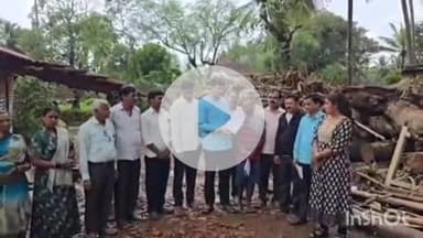 ಶಿರಸಿ: ಮಾಡನಕೇರಿಯಲ್ಲಿ ಮರ ಬಿದ್ದು ಮನೆ ಸಂಪೂರ್ಣ ಜಖಂ : ಬಿಜೆಪಿ ನಿಯೋಗ ಭೇಟಿ