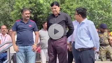 बक्सर: बक्सर में गंगा नदी का जलस्तर 56.56 मीटर पर सामान्य, डीएम ने रामरेखा घाट का किया निरीक्षण