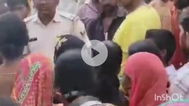 पालीगंज: सरसी गांव में पेयजल की समस्या से परेशान ग्रामीणों ने सड़क जाम कर जताया विरोध