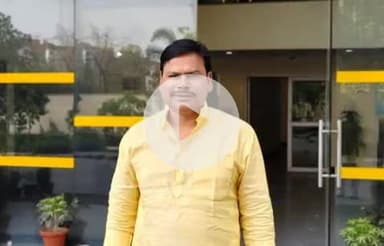 जनता दल यूनाइटेड के बारे में चिंता करने से ज्यादा आप यह सोचिए नवंबर के बाद आपका क्या होगा प्रशांत किशोर  जी.खाता भी नहीं खुलेगा आपका
बिहार का कोई मॉडल जिला या प्रखंड या वार्ड को ही आपने गोद लेकर विकास करके दिखाया है 🙏🙏
रवि राज