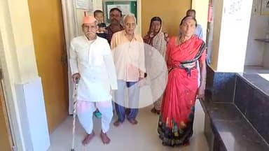 हिंगणघाट: हिंगणघाट तालुक्यातील अल्लीपूर येथे दीड वर्षापासून प्राथमिक आरोग्य केंद्राला स्थायी वैद्यकीय अधिकारी