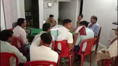 मंझनपुर: समाधान दिवस पर मोहब्बतपुर पइंसा में जनसुनवाई, एएसपी ने कई मामलों का निस्तारण किया, शेष पर टीम गठित कर दिए निर्देश