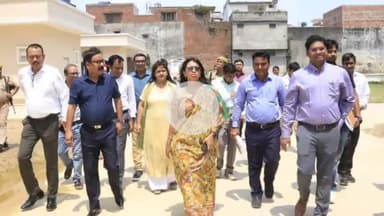 बरेली: बरेली पहुंची प्रमुख सचिव ने यूनानी मेडिकल कॉलेज का स्थलीय निरीक्षण किया और वृक्षारोपण किया
