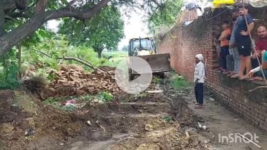 मैनपुरी: ग्वालटोली में दबंगों द्वारा महिला की जमीन पर किए गए कब्जे को प्रशासन ने बुलडोजर से कराया मुक्त