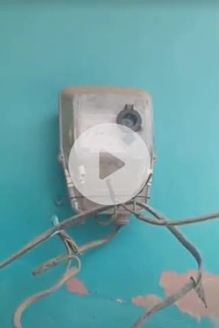 नवाबगंज: चंदौली पावर हाउस में बिजली संकट, 36 गांवों में रात से अंधेरा, लोग परेशान, कर्मचारियों का नंबर भी स्विच ऑफ