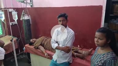 मंझनपुर: लुधियाना जा रहे यात्रियों की अप्पे में लोहन्दा के पास ट्रक ने मारी टक्कर, महिला समेत चार घायल, ट्रक और चालक फरार