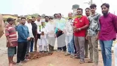 गुमला: बाजार टांड में बज्मे रब्बानी ट्रस्ट ने हरियाली अभियान शुरू किया, 300 पेड़ लगाने की योजना