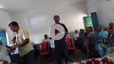सिमडेगा: झारखंड राज्य प्राथमिक शिक्षक संघ की ठाकुर टोली स्कूल में हुई बैठक, कई मुद्दों पर चर्चा की गई