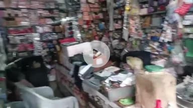 बीना: अंबेडकर तिराहे के पास दो दुकानों में चोरी, चोरों के हौसले बुलंद, सीसीटीवी में कैद