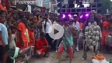 बल्दीराय: कूड़ेभार कस्बे से भव्य शोभायात्रा के साथ कांवरिया का जत्था बाबा बैजनाथ धाम के लिए हुआ रवाना