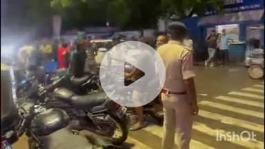 नवादा: भगत सिंह चौक पर डीजीपी के आदेश पर नगर थानाध्यक्ष ने चलाया विशेष चेकिंग अभियान