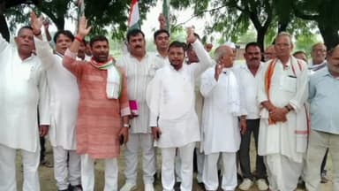 कादीपुर: दोस्तपुर में कांग्रेस पार्टी की बैठक हुई संपन्न, पार्टी की मजबूती और आगामी विधानसभा चुनाव को लेकर हुई चर्चा