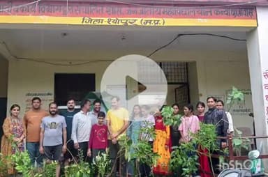 श्योपुर: कन्या छात्रावास में हुआ पौधरोपण, छायादार और फलदार पौधे लगाए गए