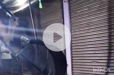 श्योपुर: अतिक्रमण हटाकर सीसी सड़क निर्माण शुरू, ग्रामीणों को जाम से मिलेगी निजात, दुकानदारों के थड़े तोड़े गए