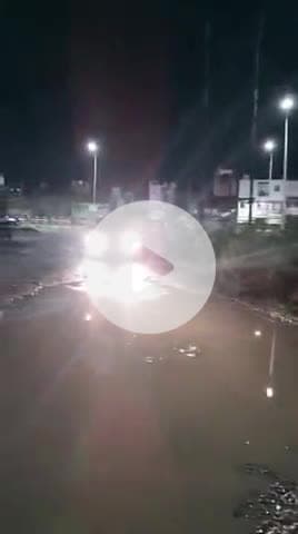 पचोर: वार्ड चार शिव धाम कॉलोनी में बारिश से जलभराव, रहवासियों ने खुद फावड़ा चलाकर निकाला पानी