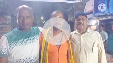 गोगरी: जमालपुर बाजार के हटिया के समीप पहला सोमवार को लेकर रविवार को कांवरिया बोल बम को किया गया स्वागत।