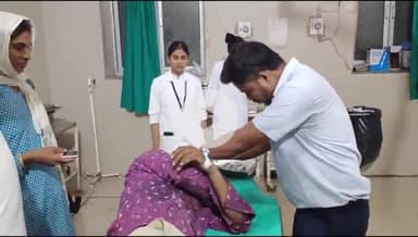 बांसवाड़ा: भापोर गांव के पास बाइक को अज्ञात वाहन ने मारी टक्कर, युवक को चेहरे पर लगी चोट, एमजी अस्पताल में उपचार जारी