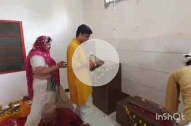 बाली: बाली के दक्षिण मुखी हनुमान मंदिर में नई प्रतिष्ठा का आयोजन, यज्ञ हवन के साथ शिव परिवार व राधा कृष्ण की मूर्तियां स्थापित