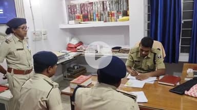 आरा: भोजपुर एसपी ने मुफस्सिल थाना का निरीक्षण किया, लंबित गंभीर मामलों की समीक्षा और शीघ्र निष्पादन का आश्वासन दिया