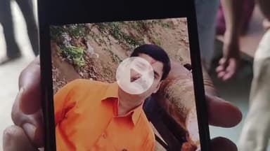 लाडपुरा: कोटा के पास दर्दनाक हादसा: ट्रैवलर की टक्कर में करौली के 4 परिजन की मौत, कई घायल, पुलिस ने मृतकों का करवाया पोस्टमार्टम